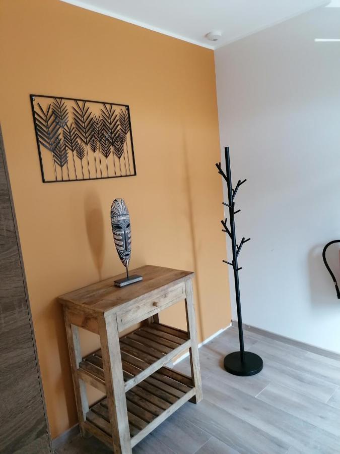 Gite Savane Pres De Pairi Daiza 부흘리테 외부 사진